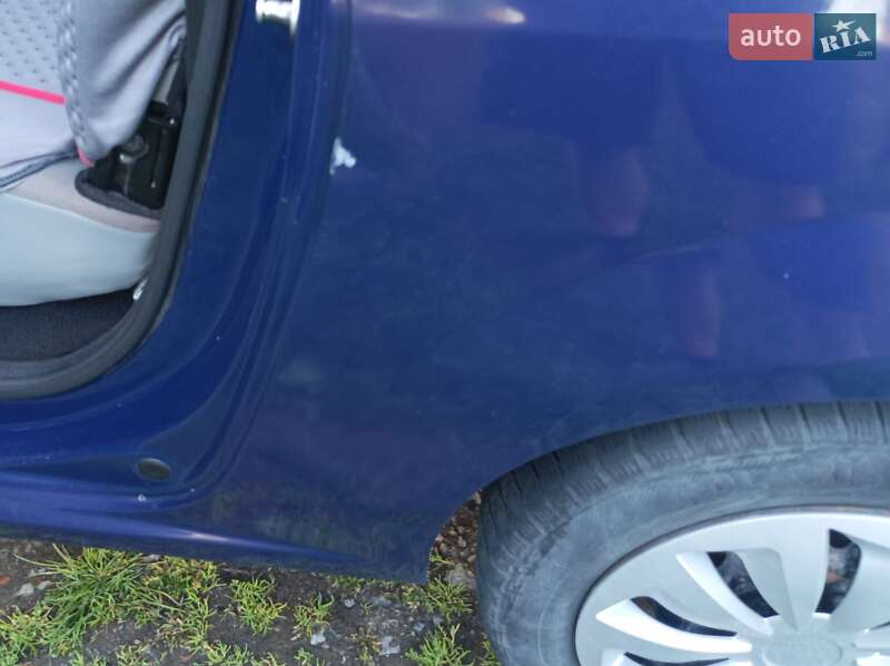 Седан Dacia Logan 2009 в Львове фото 13 Седан Dacia Logan 2009 в Львове