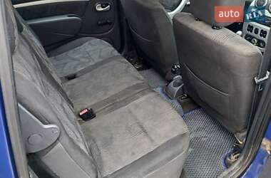 Седан Dacia Logan 2009 в 