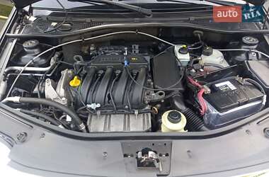 Седан Dacia Logan 2009 в 