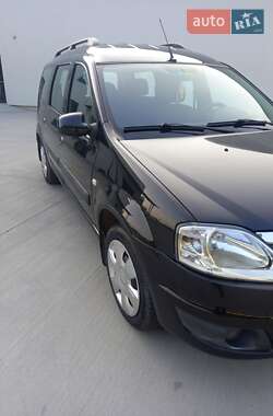 Седан Dacia Logan 2009 в 