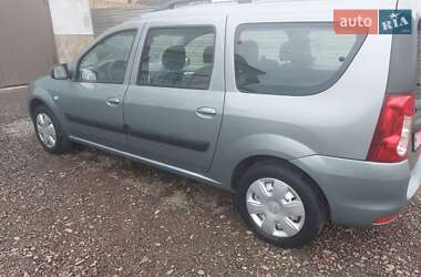 Седан Dacia Logan 2009 в 