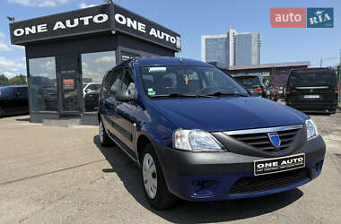 Седан Dacia Logan 2008 в Києві