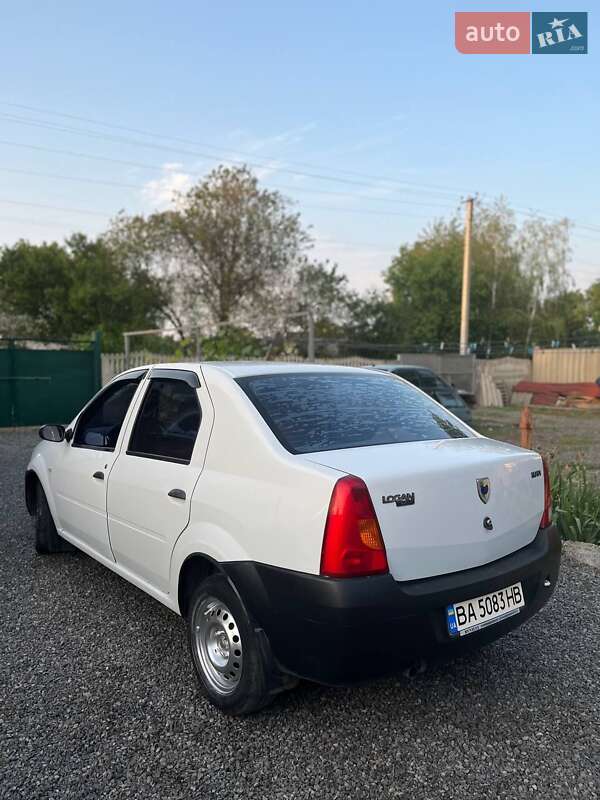 Седан Dacia Logan 2006 в Новомиргороді
