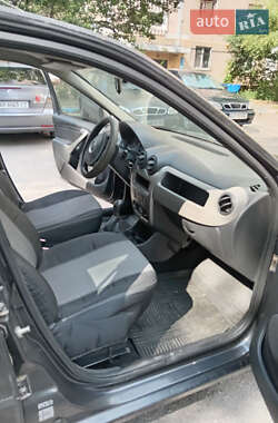 Седан Dacia Logan 2008 в 
