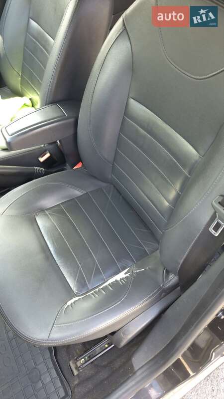 Седан Dacia Logan 2016 в Киеве