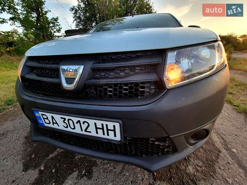 Седан Dacia Logan 2015 в Кропивницком