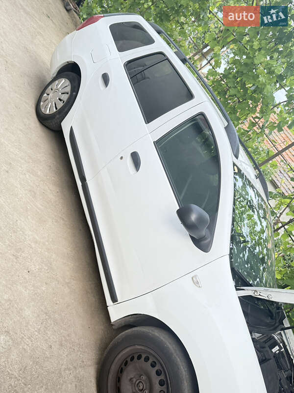 Седан Dacia Logan 2016 в Чорноморську фото 3 Седан Dacia Logan 2016 в Чорноморську