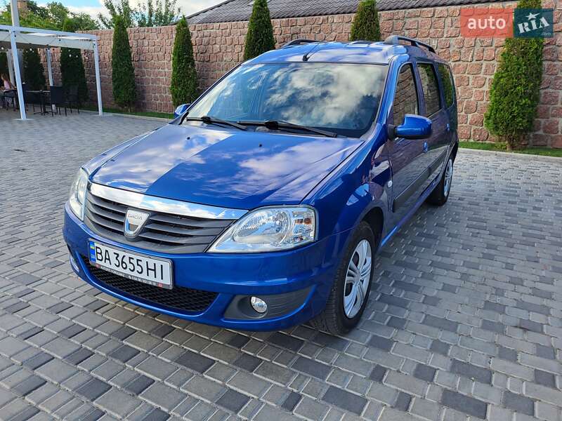 Седан Dacia Logan 2010 в Кропивницком