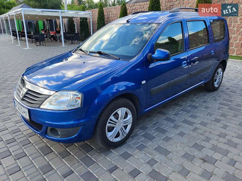 Седан Dacia Logan 2010 в Кропивницком
