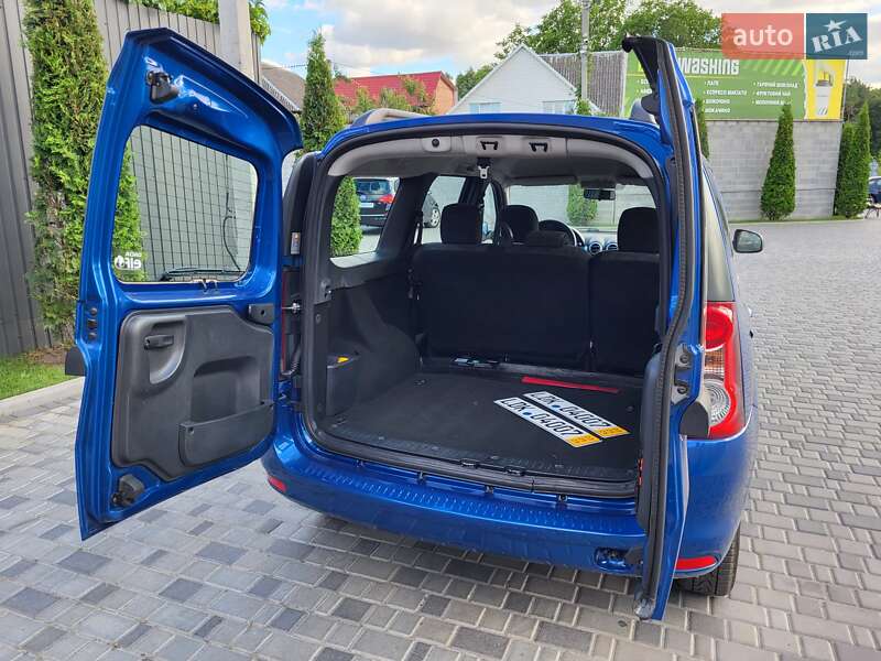 Седан Dacia Logan 2010 в Кропивницком