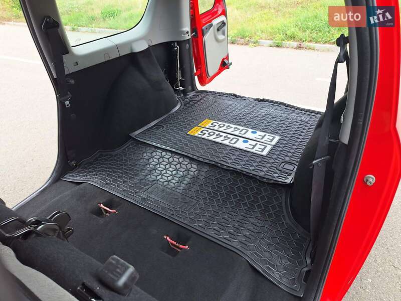 Седан Dacia Logan 2010 в Краматорске