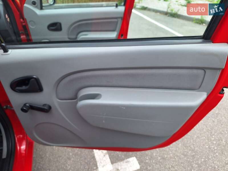Седан Dacia Logan 2010 в Краматорске