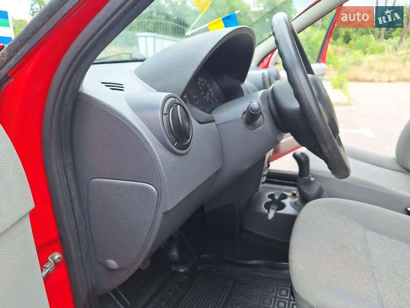 Седан Dacia Logan 2010 в Краматорске