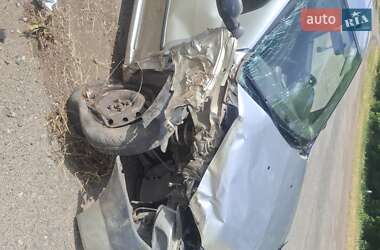 Седан Dacia Logan 2006 в Кривому Розі
