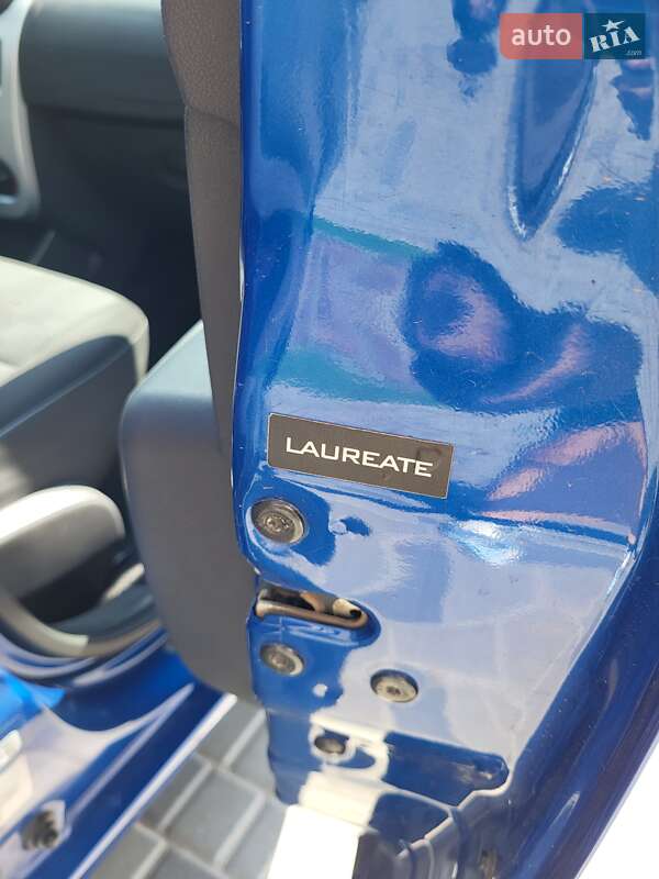 Седан Dacia Logan 2010 в Кропивницком