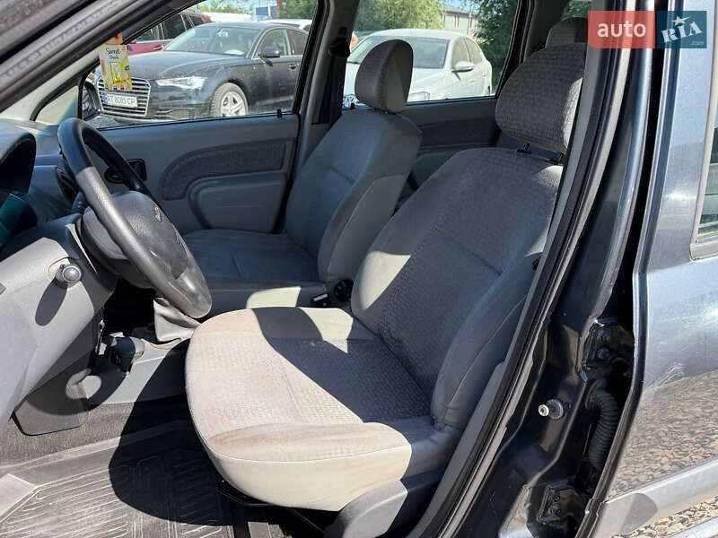 Седан Dacia Logan 2008 в Коломые