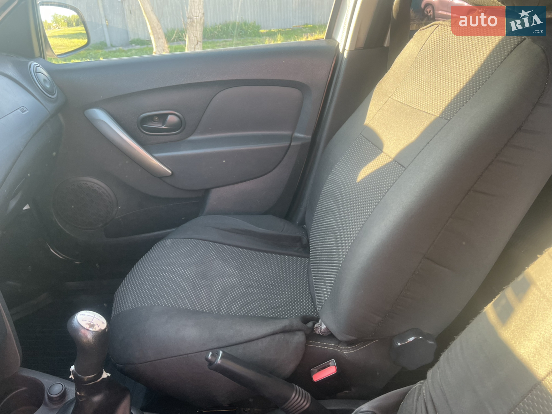 2015 Dacia Logan - мініатюра 17