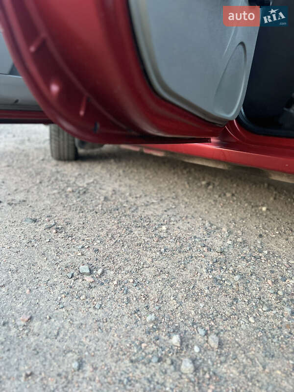 Седан Dacia Logan 2008 в Черкасах