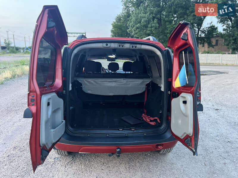 Седан Dacia Logan 2008 в Черкасах