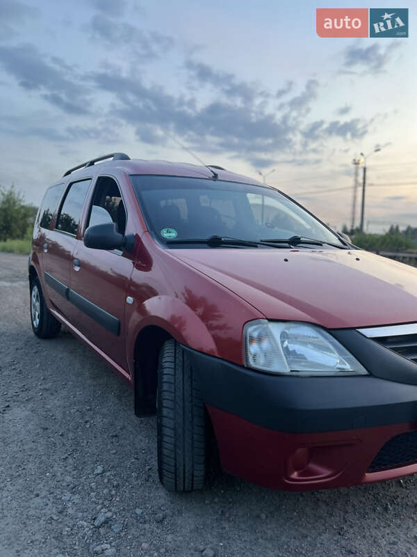 Седан Dacia Logan 2008 в Черкасах