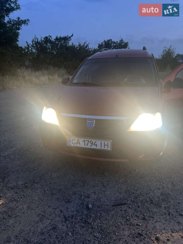 Седан Dacia Logan 2008 в Черкасах