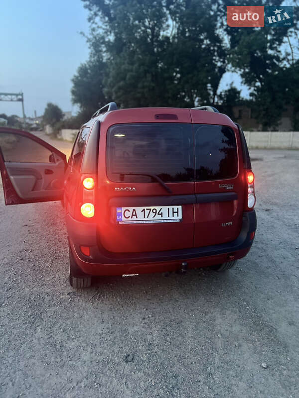 Седан Dacia Logan 2008 в Черкасах