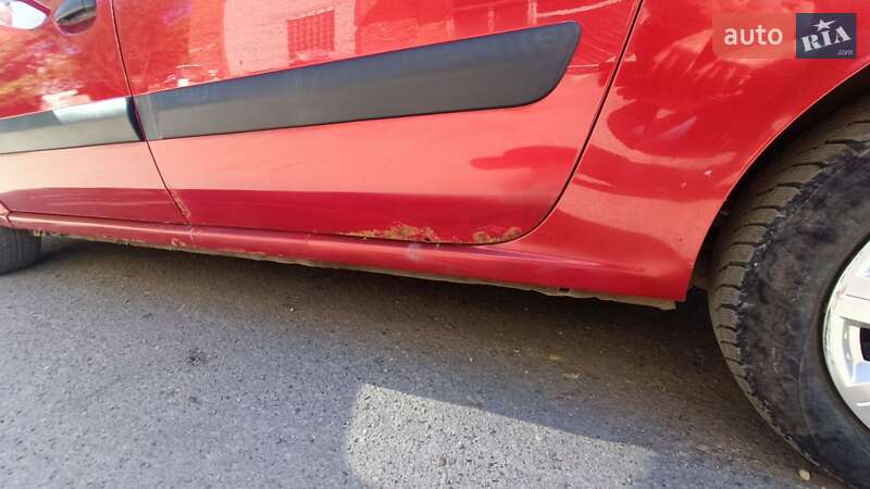 Седан Dacia Logan 2007 в Львове