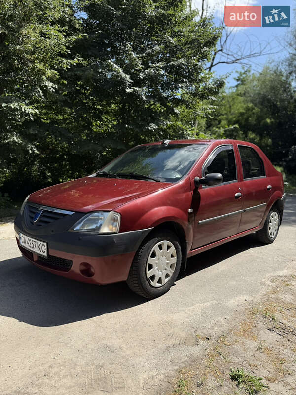 Седан Dacia Logan 2006 в Киеве