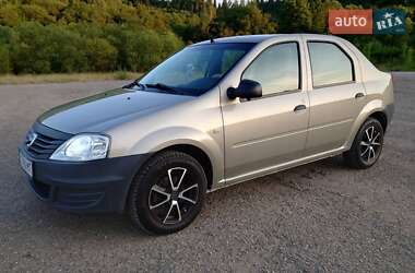 Седан Dacia Logan 2009 в Турці
