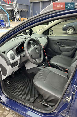 Седан Dacia Logan 2014 в 