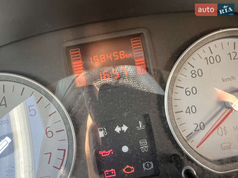 Седан Dacia Logan 2011 в Львове