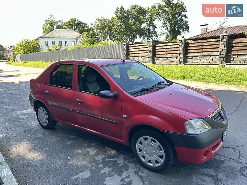 Седан Dacia Logan 2008 в Остроге