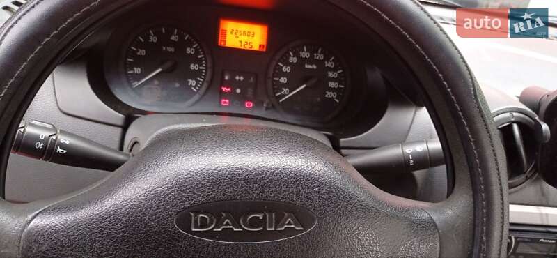 Седан Dacia Logan 2008 в Львове