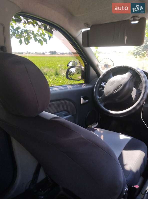 Седан Dacia Logan 2007 в Луцьку фото 20 Седан Dacia Logan 2007 в Луцьку