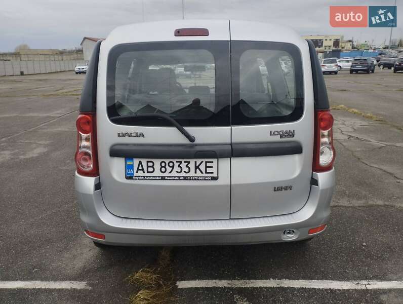 Седан Dacia Logan 2008 в Виннице