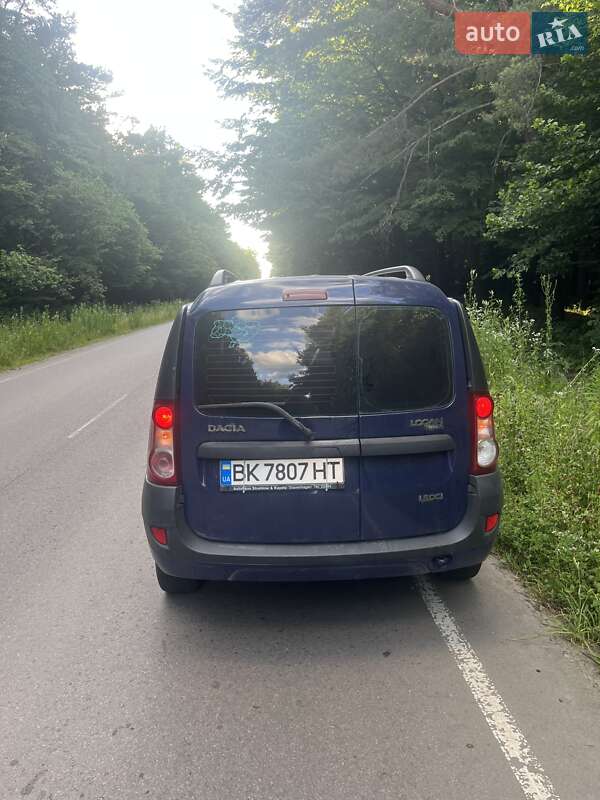 Седан Dacia Logan 2007 в Костополе