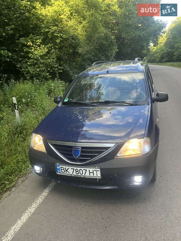 Седан Dacia Logan 2007 в Костополе