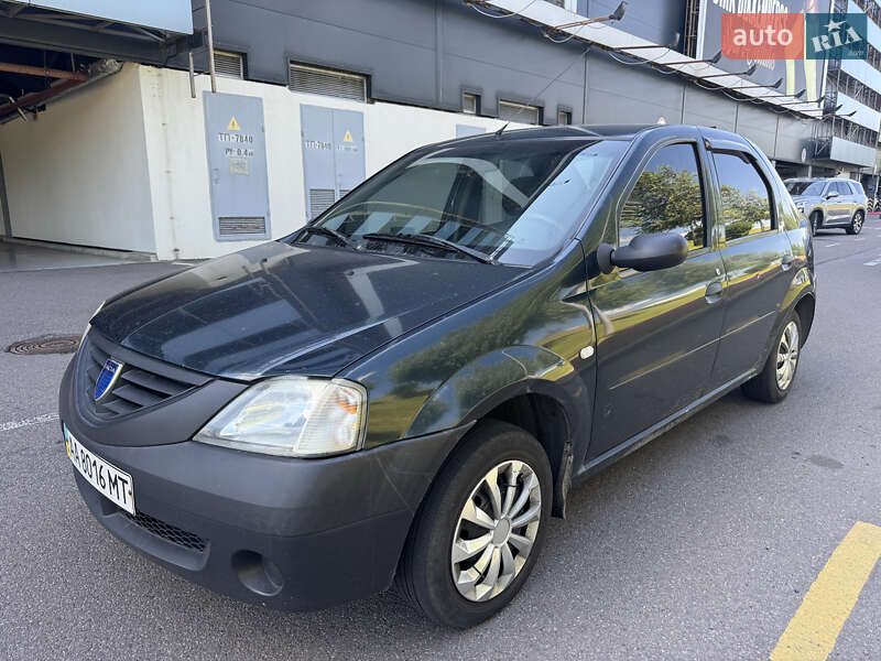 Седан Dacia Logan 2006 в Києві