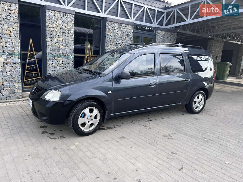Седан Dacia Logan 2008 в Тячеві