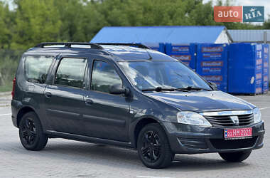 Седан Dacia Logan 2010 в Дубно