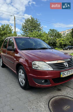 Седан Dacia Logan 2008 в Львові