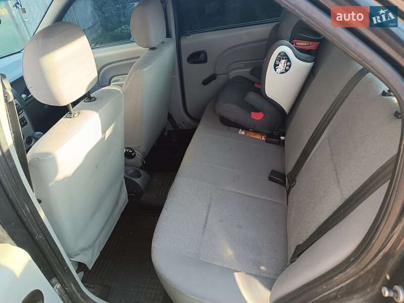 Седан Dacia Logan 2008 в Днепре фото 5 Седан Dacia Logan 2008 в Днепре