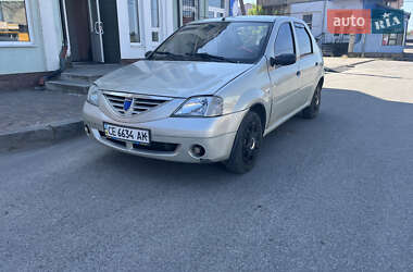 Седан Dacia Logan 2005 в Городенці