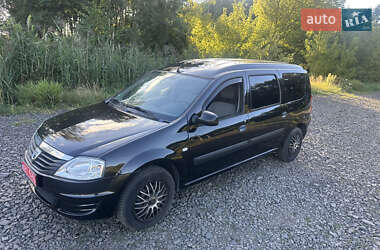 Седан Dacia Logan 2009 в Луцьку