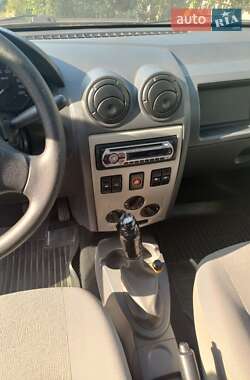 Седан Dacia Logan 2007 в 
