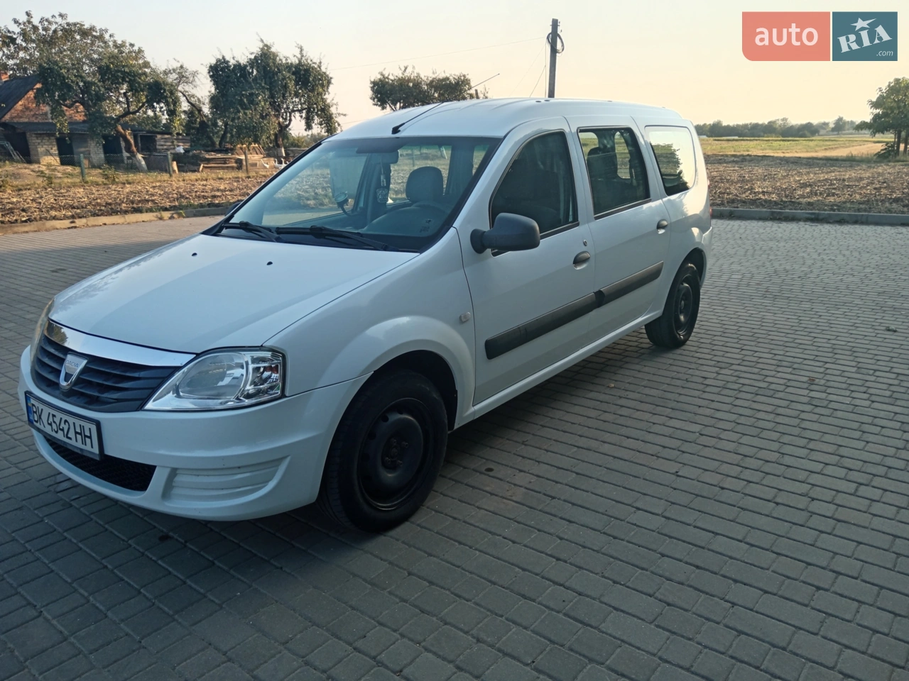 2012 Dacia Logan - мініатюра 15