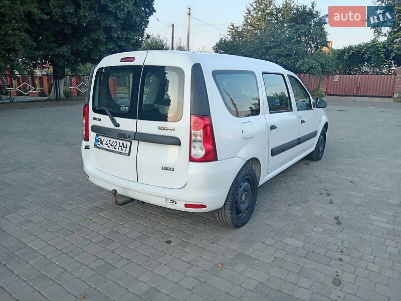Седан Dacia Logan 2011 в Млиніві фото 3 Седан Dacia Logan 2011 в Млиніві