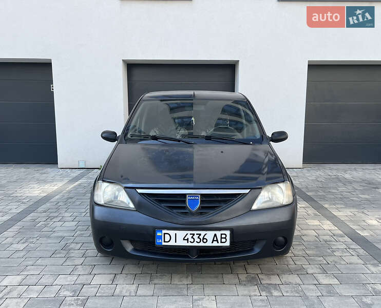 Седан Dacia Logan 2006 в Ужгороді