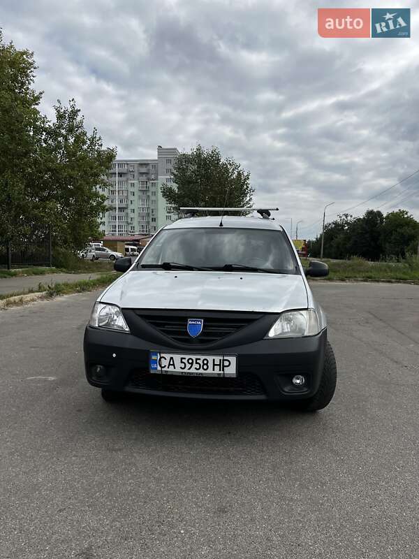 Седан Dacia Logan 2008 в Чернигове