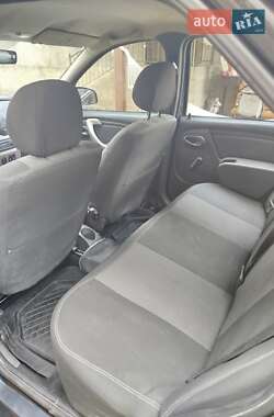 Седан Dacia Logan 2008 в 